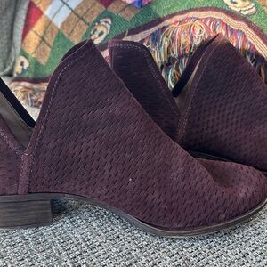 Lucky Brand Maroon Ankle Booties